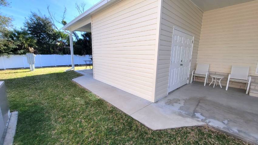 344 Siberian Cypress Circle a Winter Haven, FL Mobile or Manufactured Home for Sale